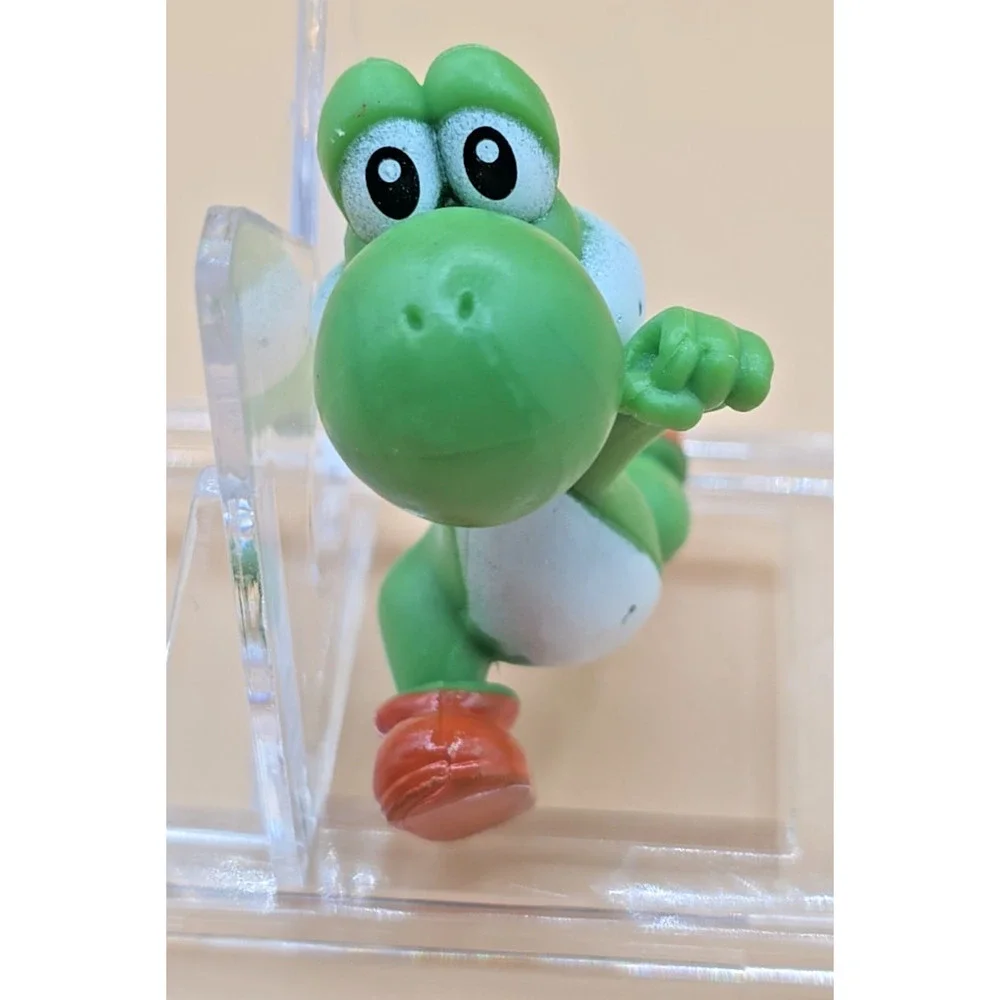 Nintendo Super Mario Bros Yoshi Running Action Figure (2008)